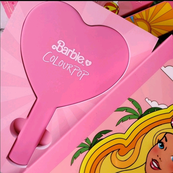 Malibu Barbie Hand Mirror - Picture 7 of 11